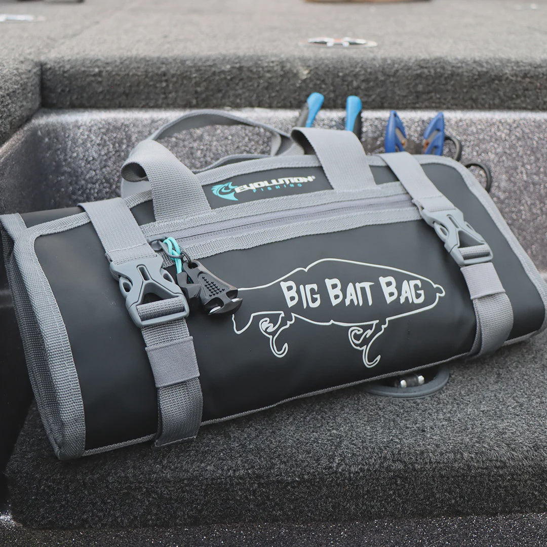 extreme tackle bag Evolution - Drift Series 3700 resistant storage in medium to XL sizesperfect for quick trips Beyond Fishing Hauler Tackle Bags